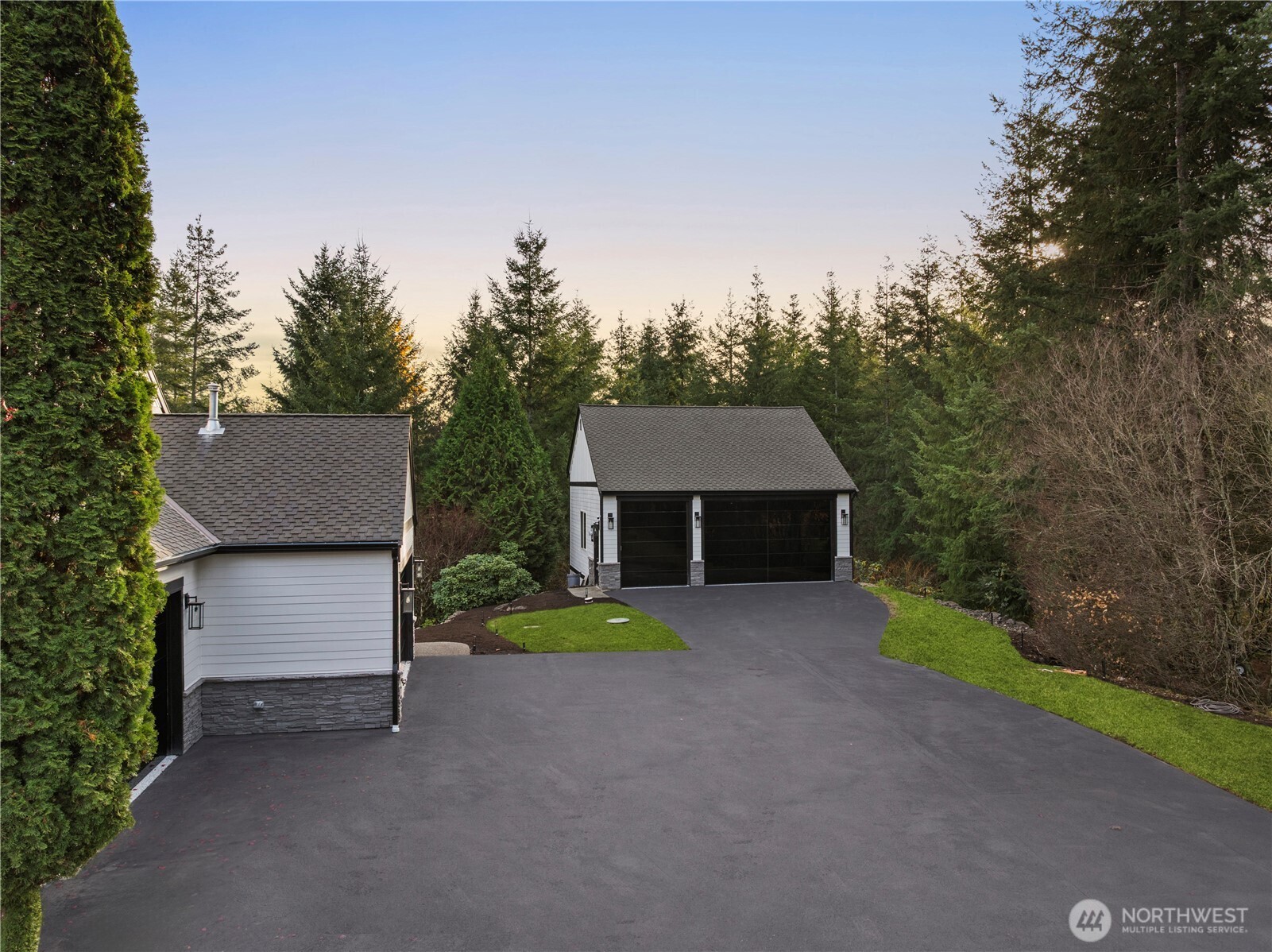 22439 SE 313th Place , Black Diamond, WA 98010