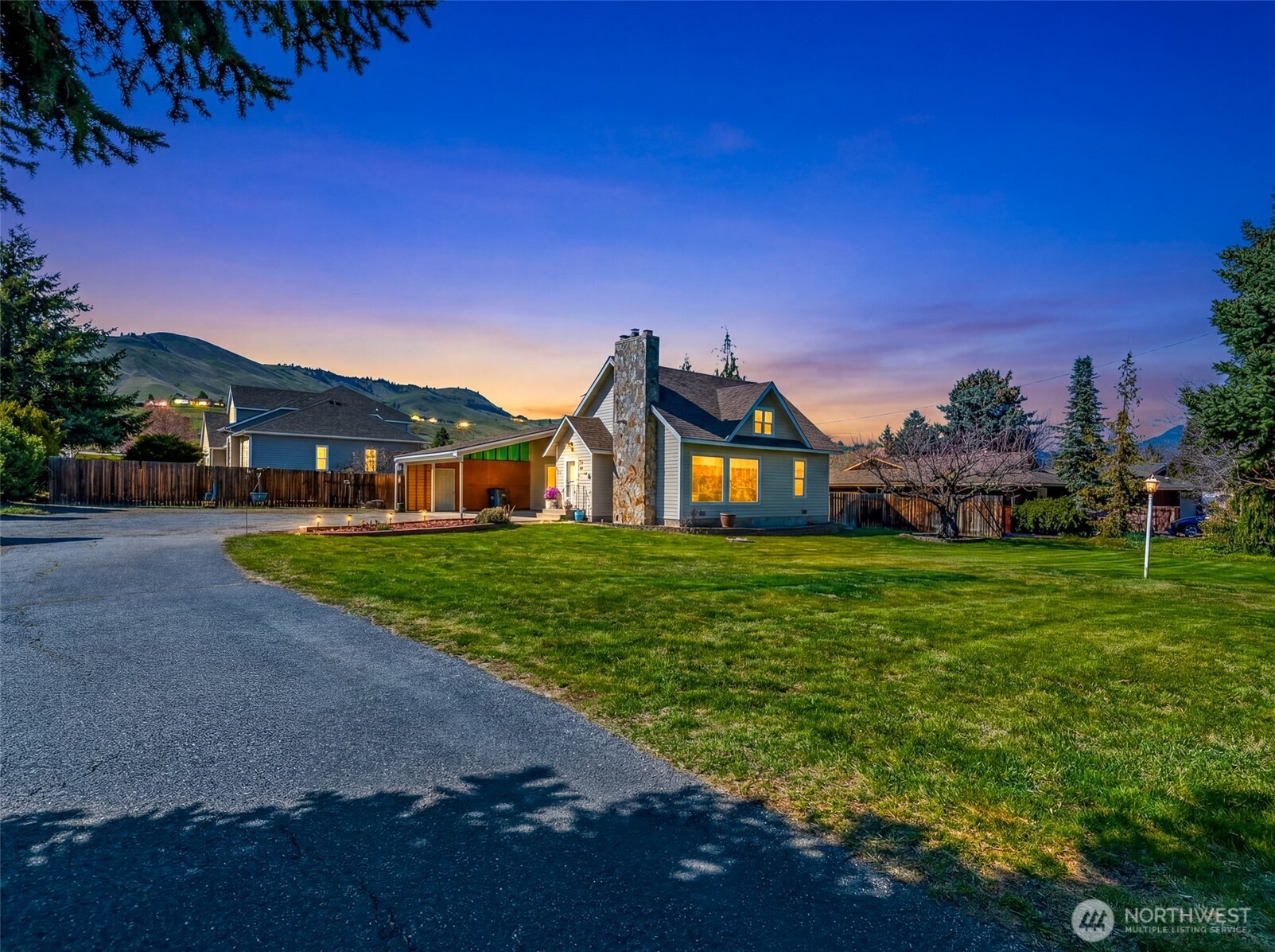 1000 N Western Avenue , Wenatchee, WA 98801