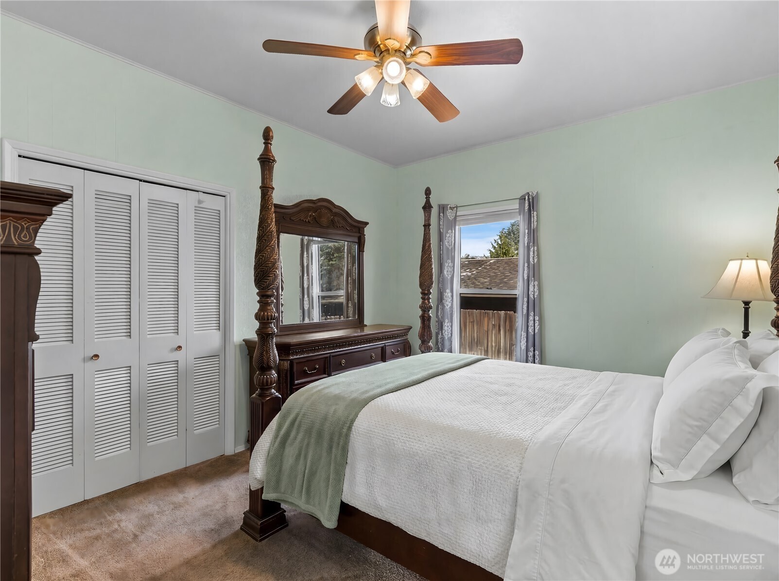 1000 N Western Avenue , Wenatchee, WA 98801