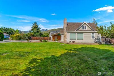 1000 N Western Avenue , Wenatchee, WA 98801 - Photo 2