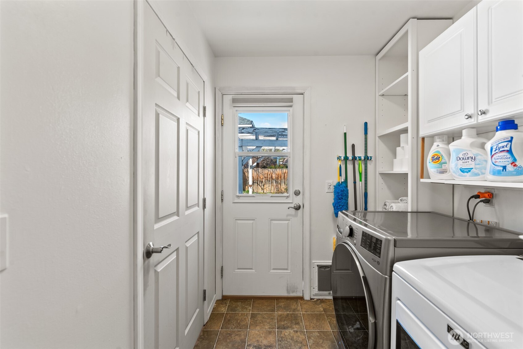 1000 N Western Avenue , Wenatchee, WA 98801