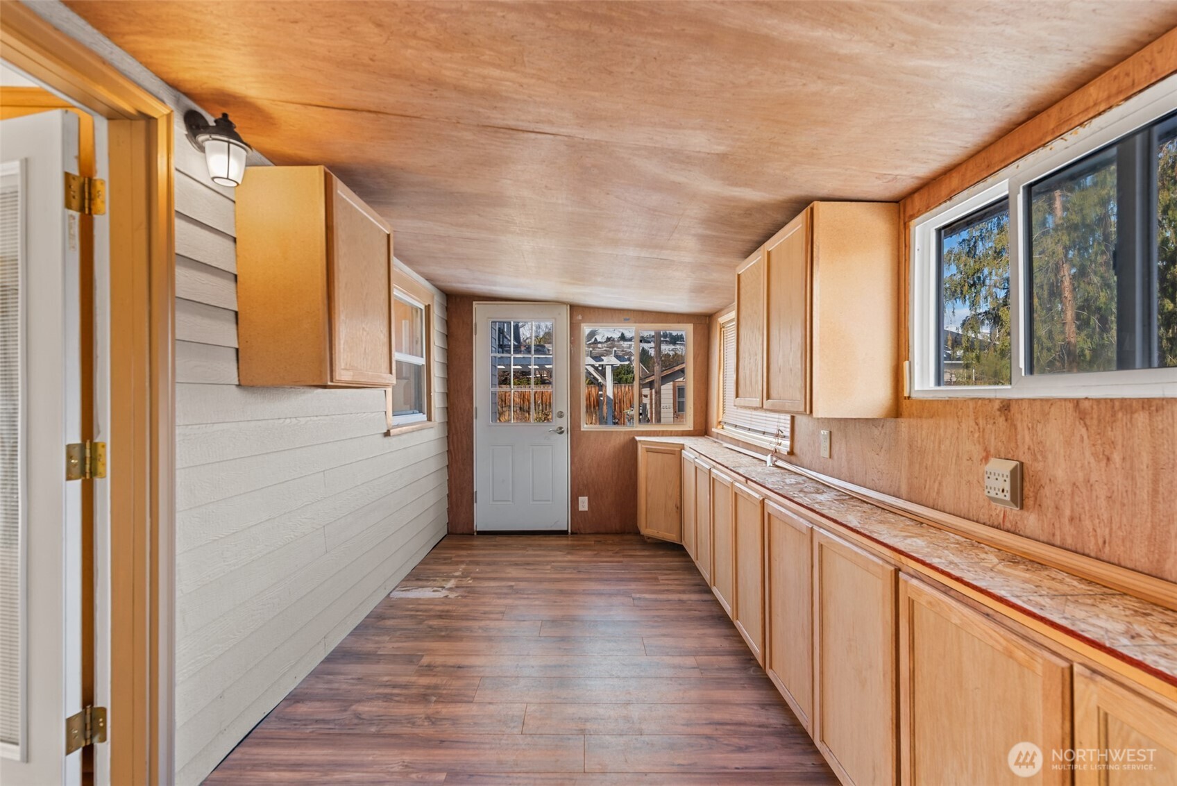 1000 N Western Avenue , Wenatchee, WA 98801