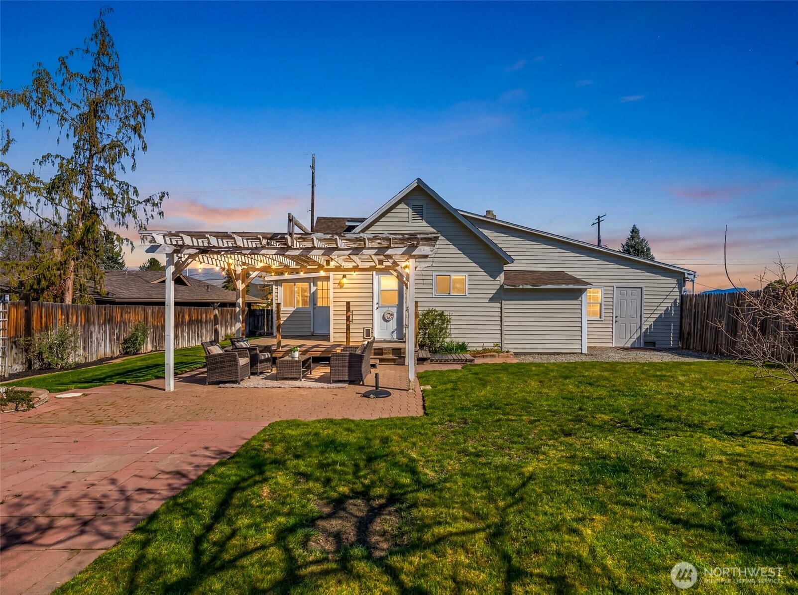 1000 N Western Avenue , Wenatchee, WA 98801