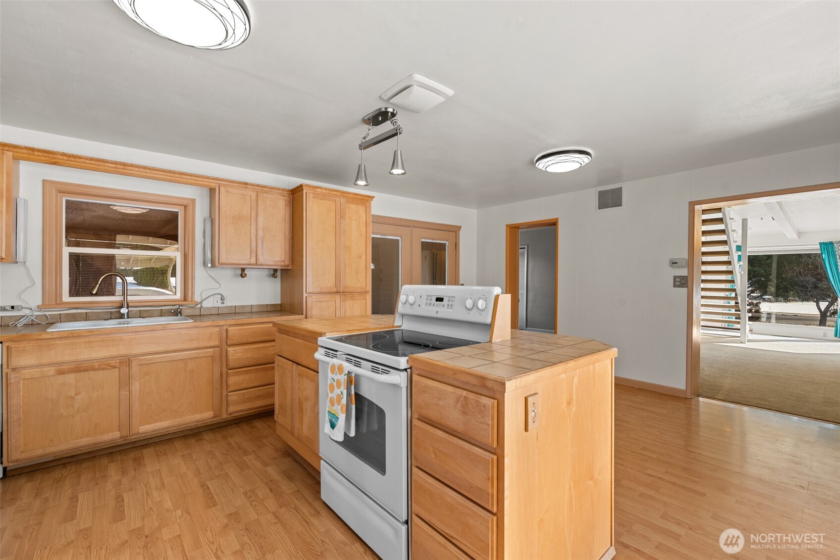 1000 N Western Avenue , Wenatchee, WA 98801