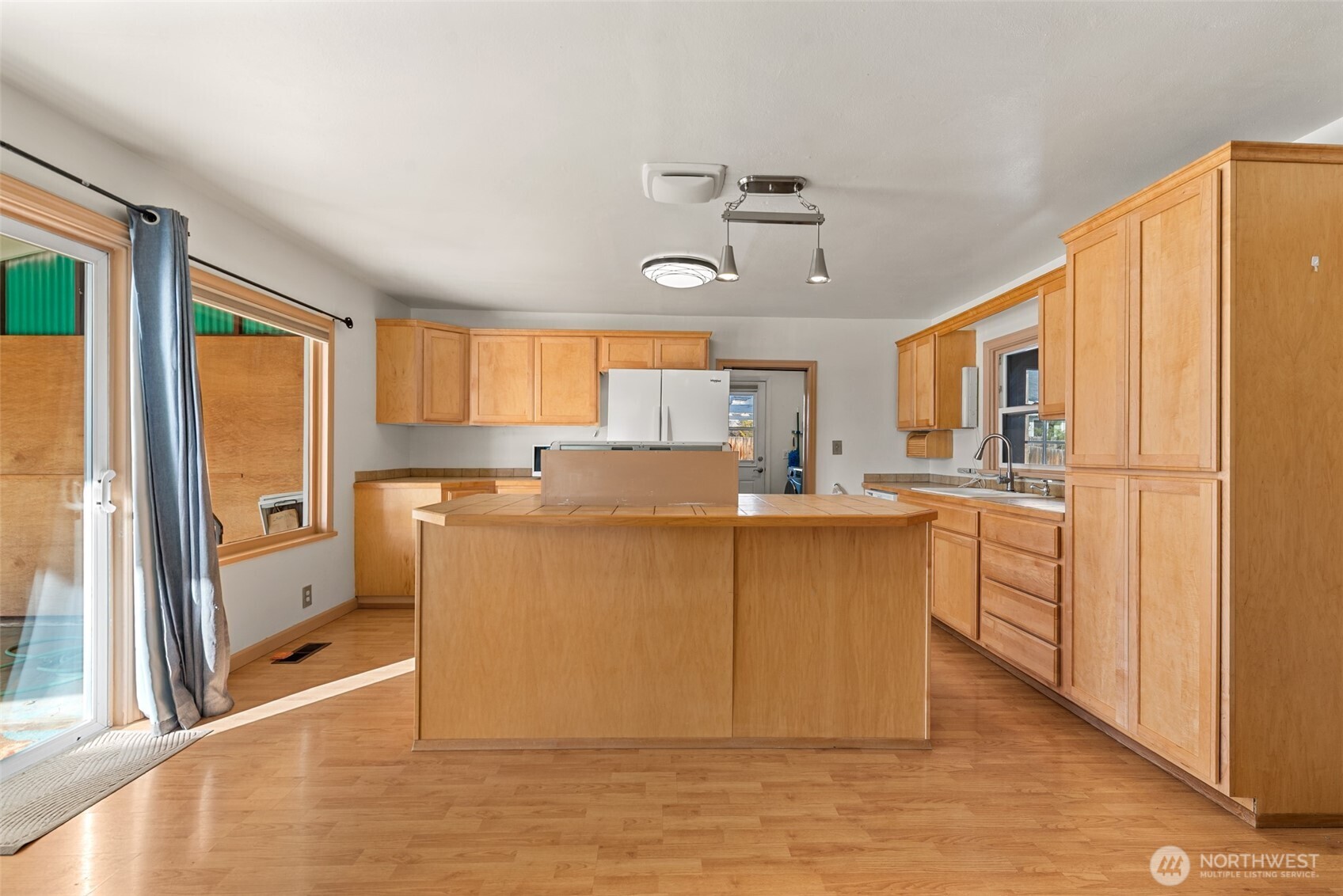 1000 N Western Avenue , Wenatchee, WA 98801