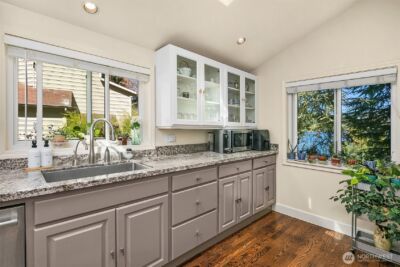 13731 42nd Place NE, Seattle, WA 98125 - Photo 12