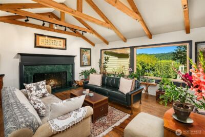 13731 42nd Place NE, Seattle, WA 98125 - Photo 3