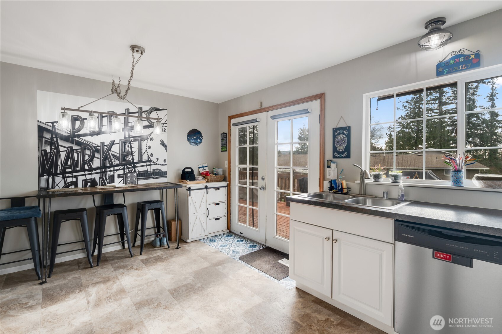 2825 E Crestline Drive , Bellingham, WA 98226