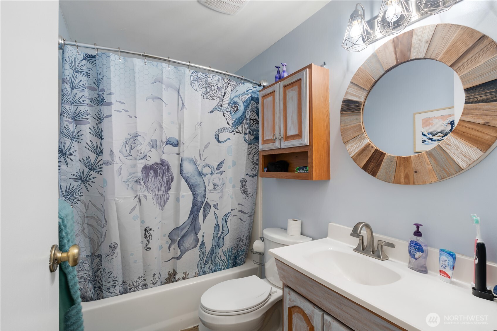 2825 E Crestline Drive , Bellingham, WA 98226