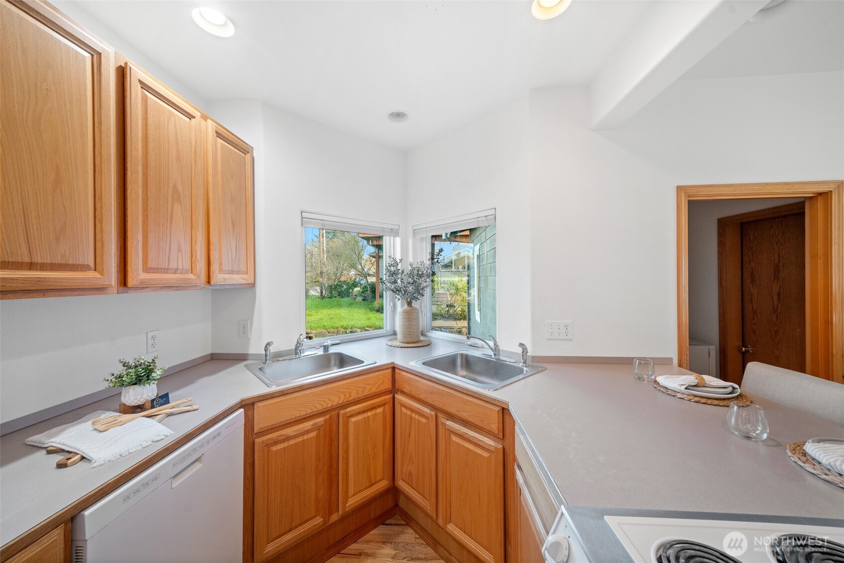 407 72nd Way NE, Olympia, WA 98506