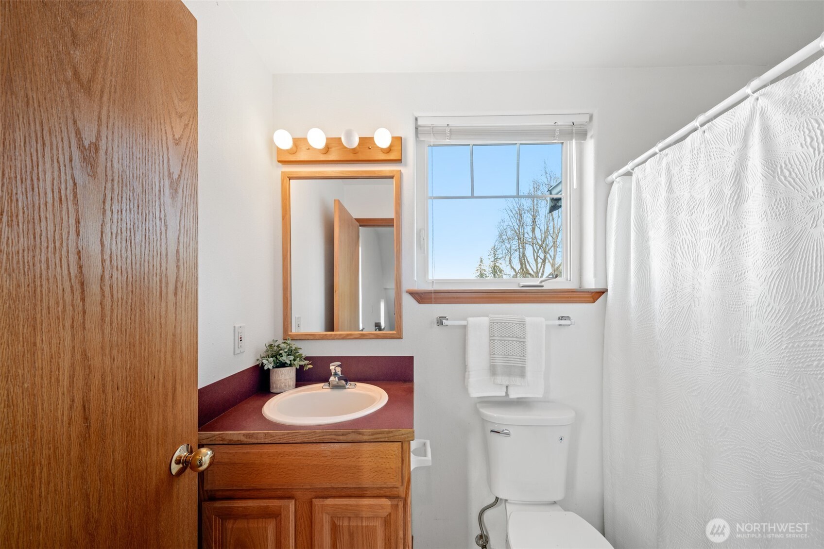 407 72nd Way NE, Olympia, WA 98506