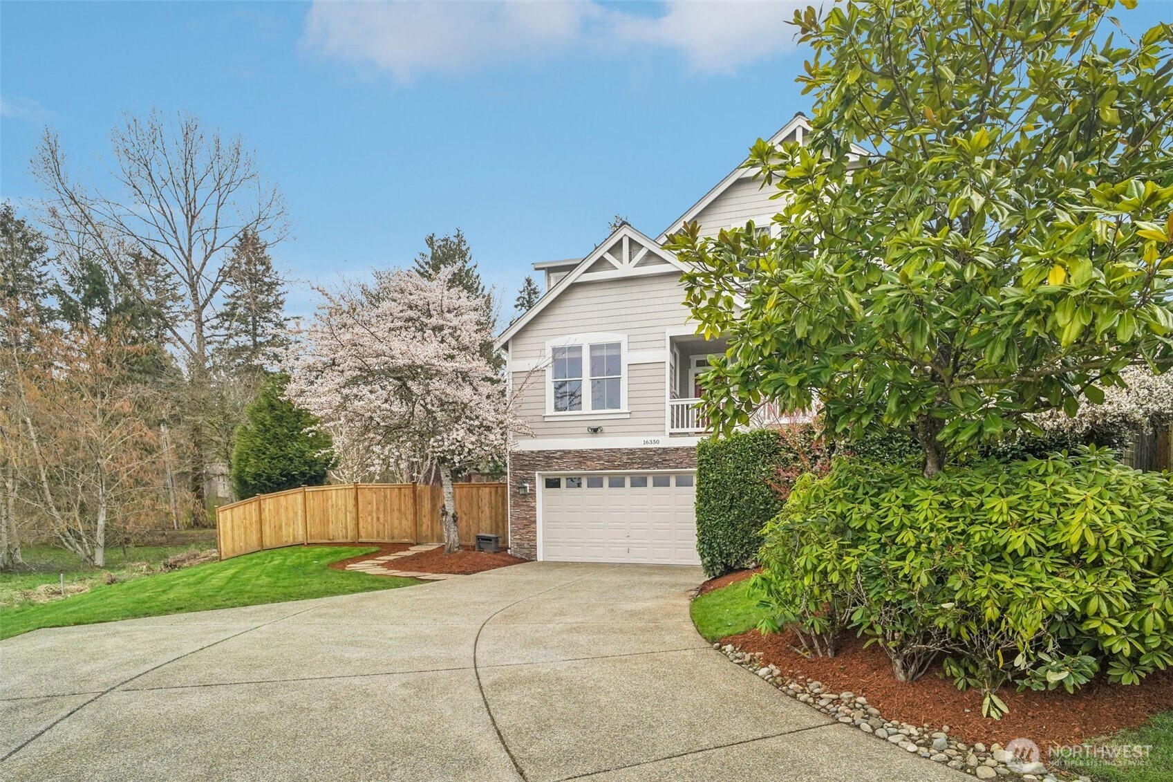 16350 SE 66th Street , Bellevue, WA 98006