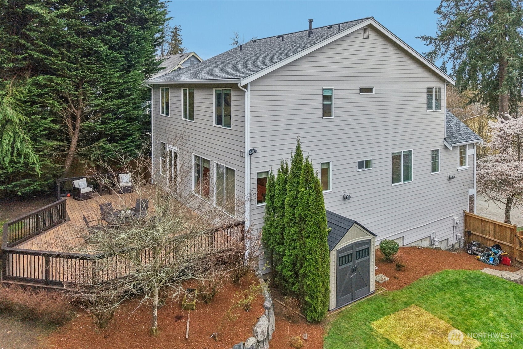 16350 SE 66th Street , Bellevue, WA 98006