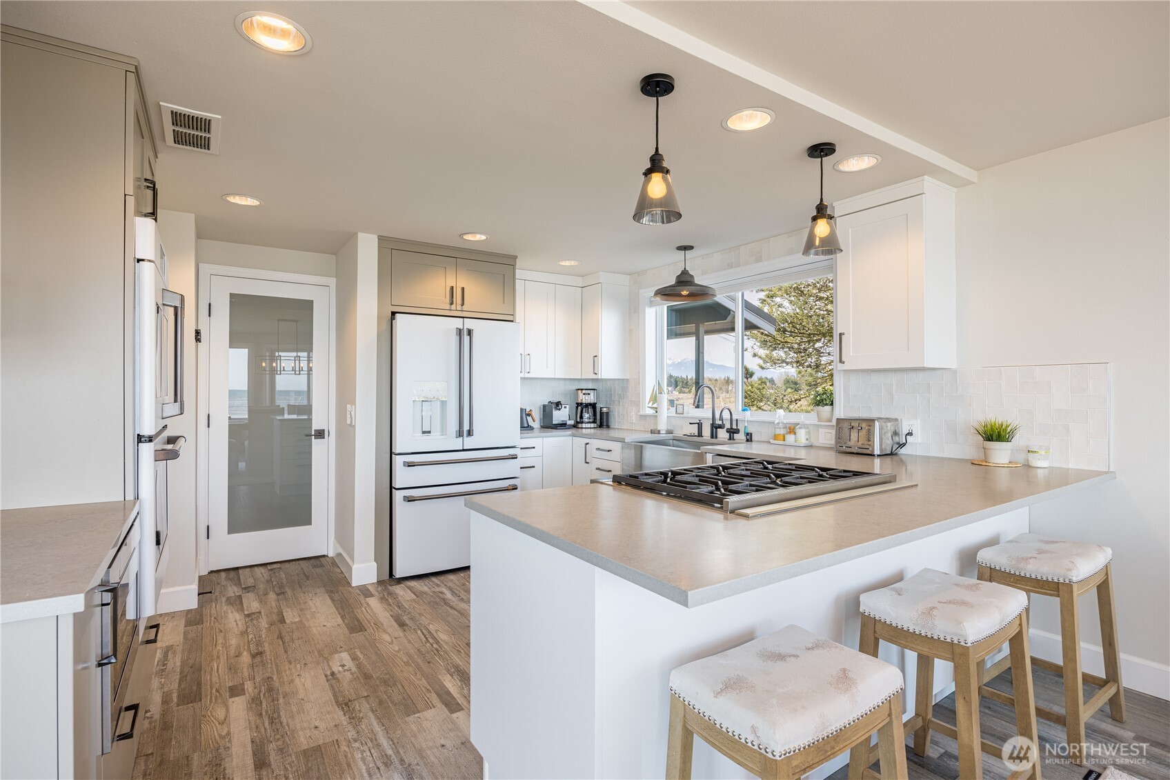 391 3 Crabs Road , Sequim, WA 98382