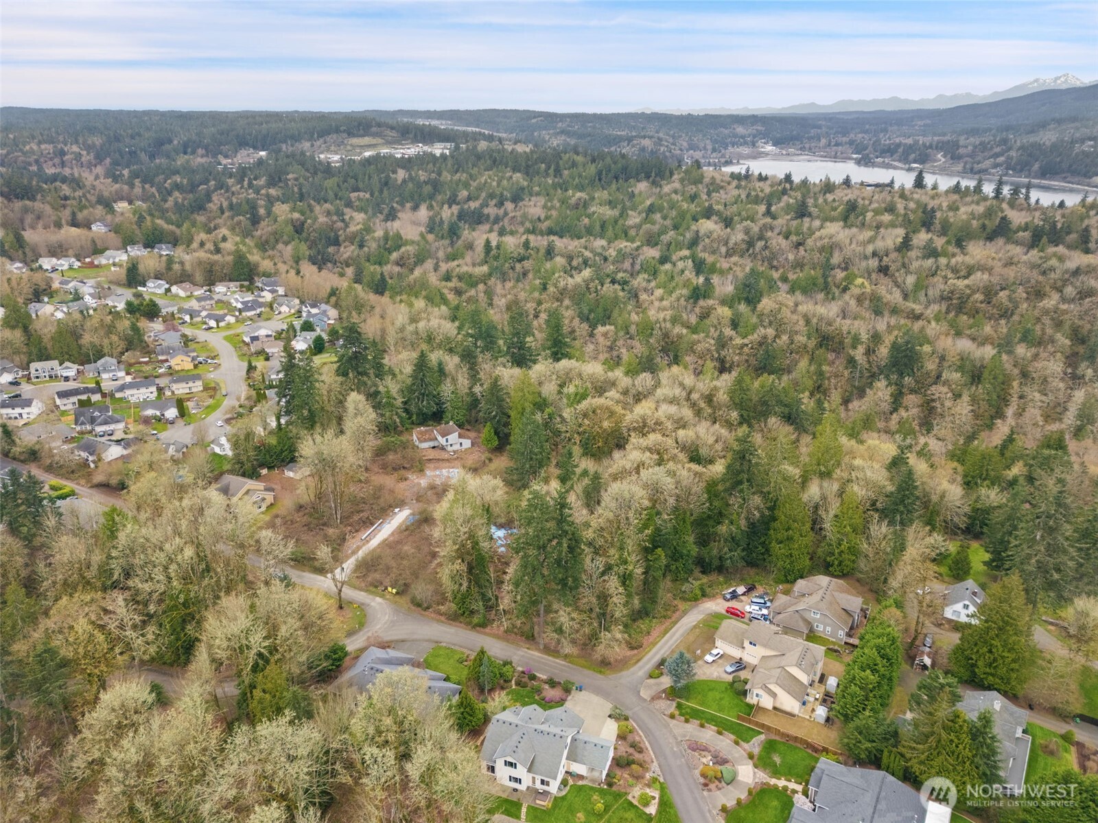 215 Caseco Lane , Port Orchard, WA 98366