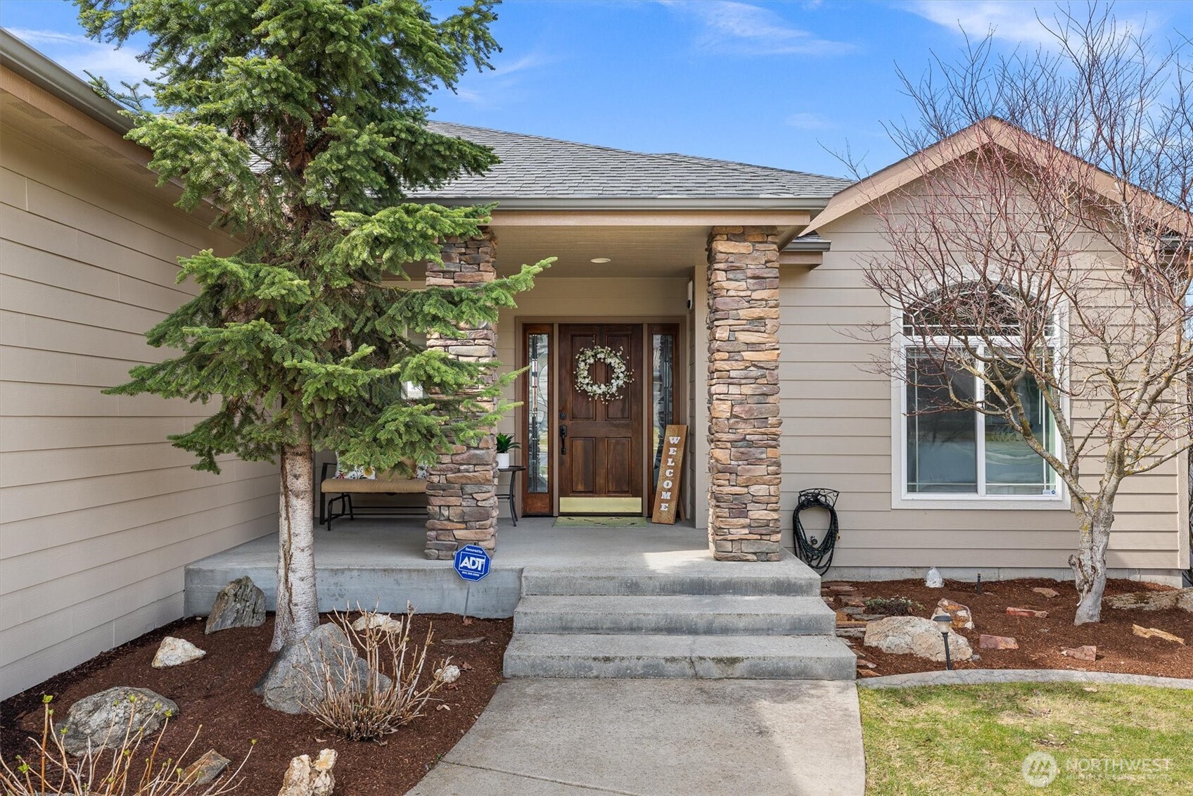 9211 N Seminole Street , Spokane, WA 99208