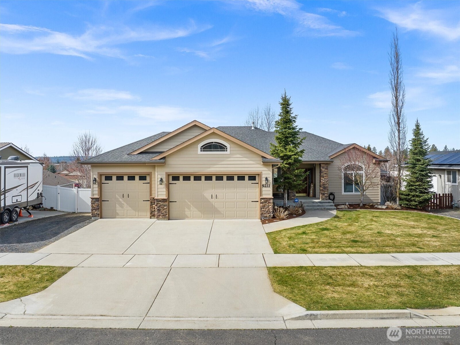 9211 N Seminole Street , Spokane, WA 99208