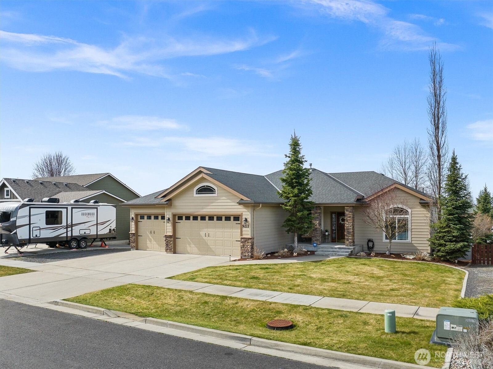 9211 N Seminole Street , Spokane, WA 99208