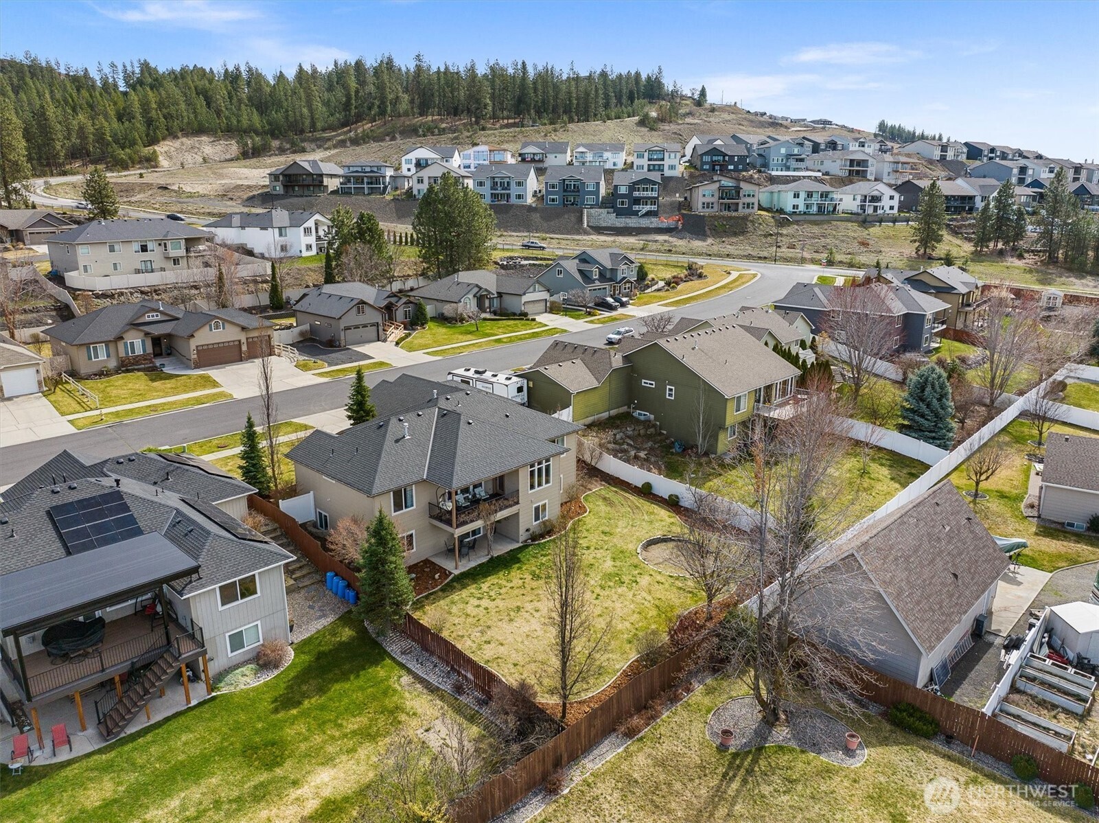 9211 N Seminole Street , Spokane, WA 99208