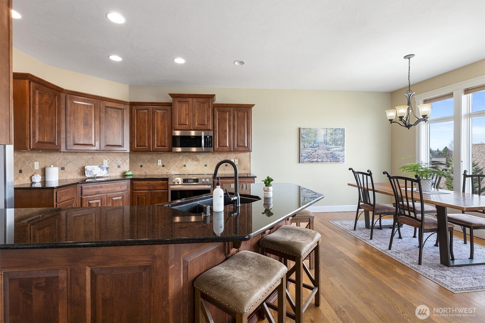 9211 N Seminole Street , Spokane, WA 99208