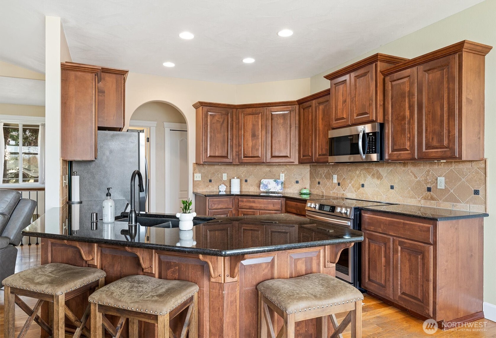 9211 N Seminole Street , Spokane, WA 99208