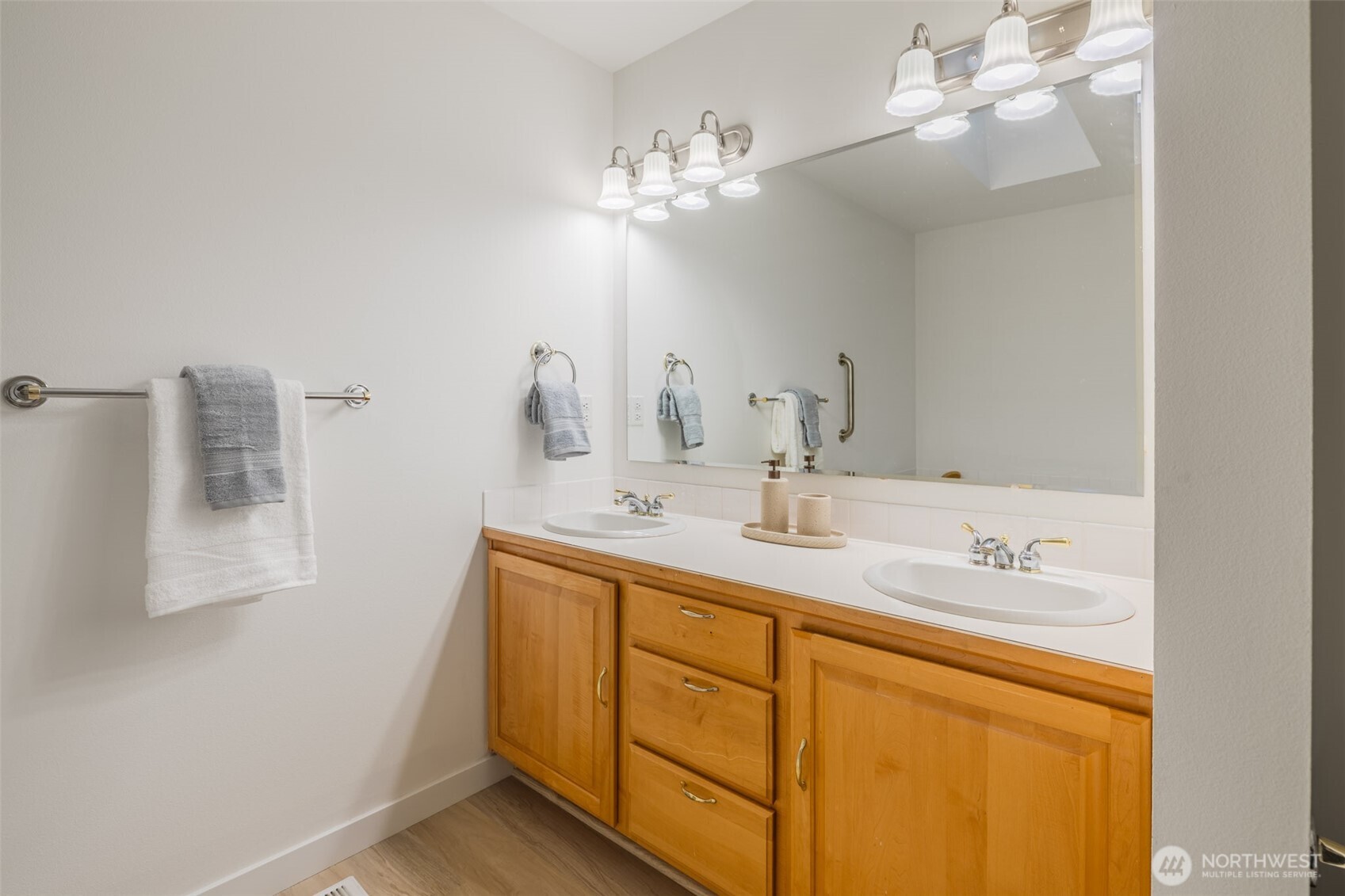 8712 59th Avenue Ct SW, Lakewood, WA 98499