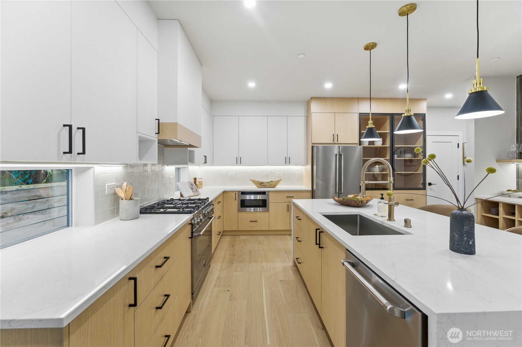 9016 124th Lane NE, Kirkland, WA 98033-5940