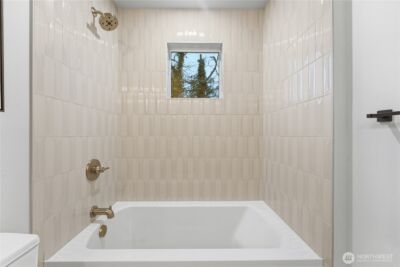 9016 124th Lane NE, Kirkland, WA 98033-5940 - Photo 32