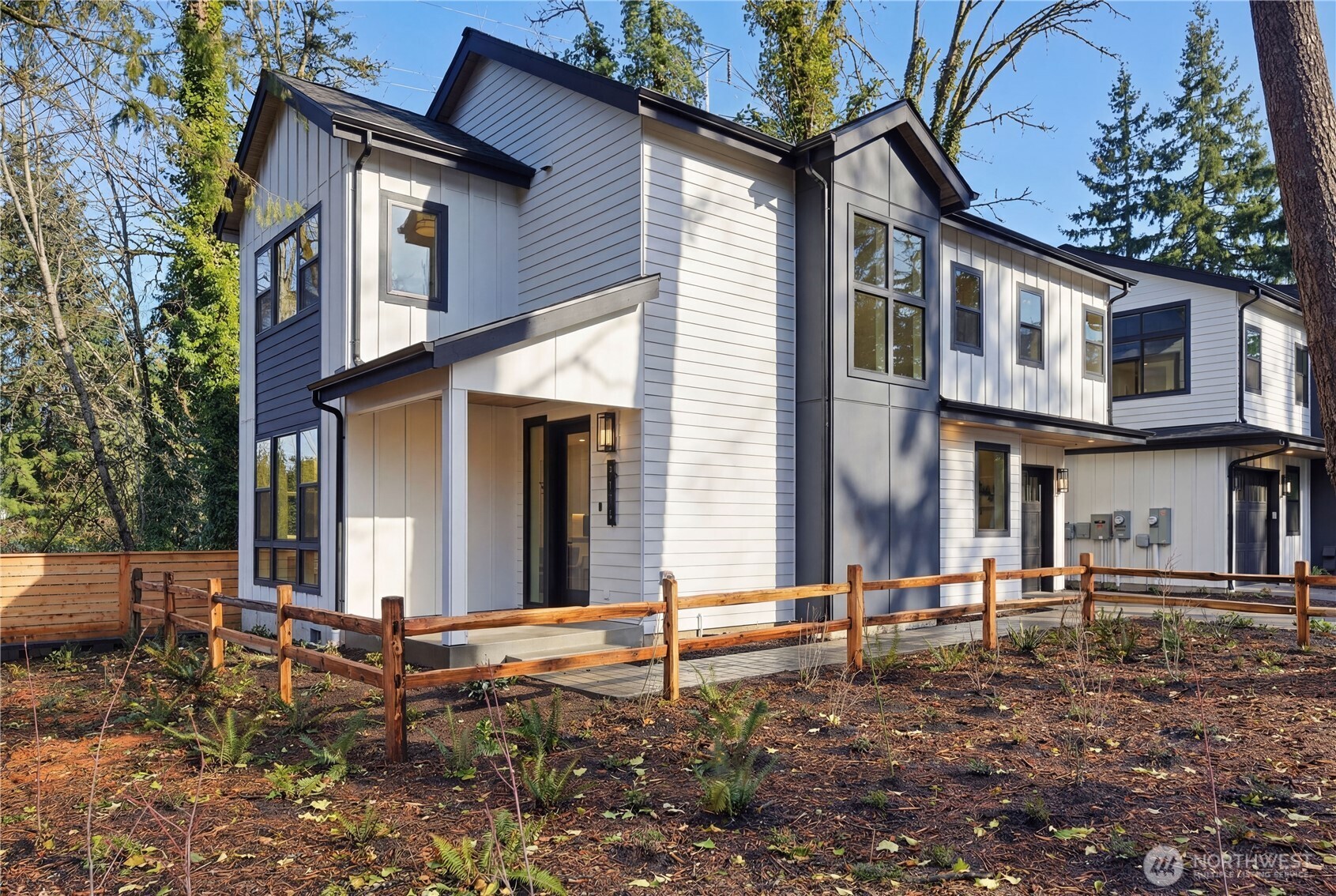 9016 124th Lane NE, Kirkland, WA 98033-5940