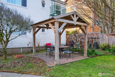 7870 Green Lake Drive N #10, Seattle, WA 98103 - Photo 9