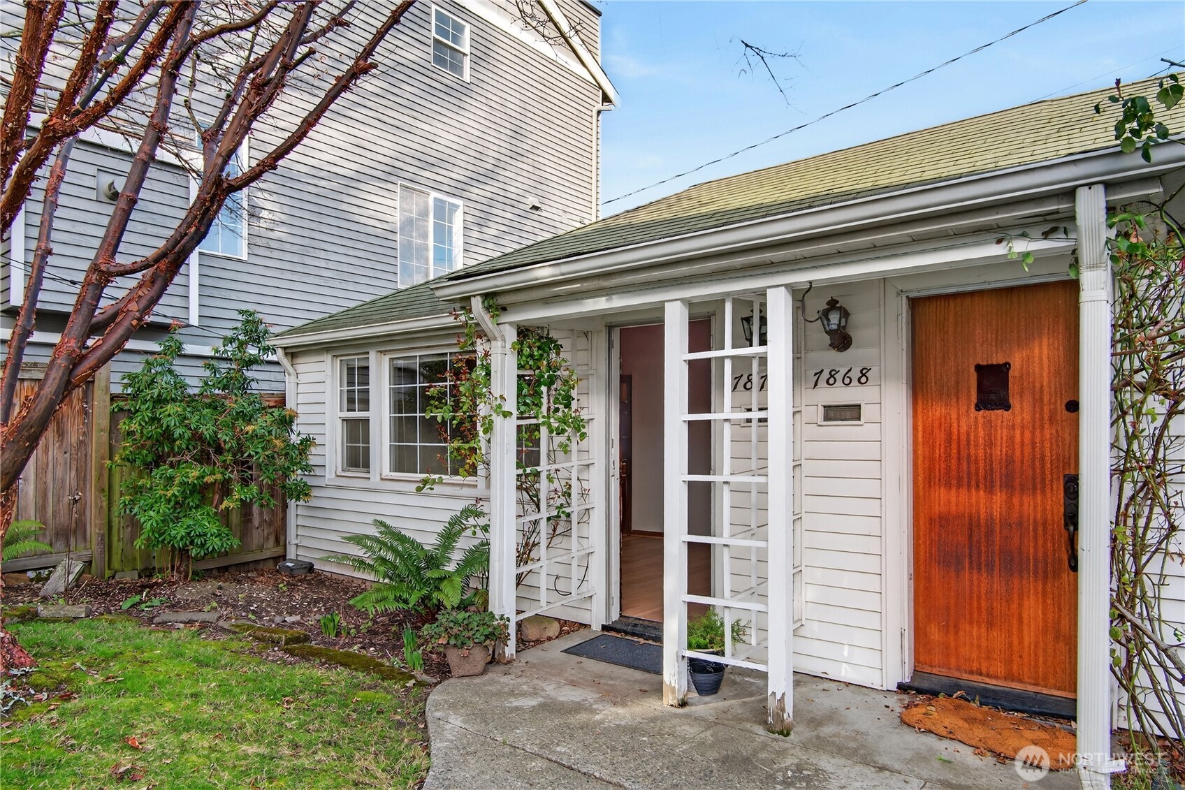 7870 Green Lake Drive N #10, Seattle, WA 98103