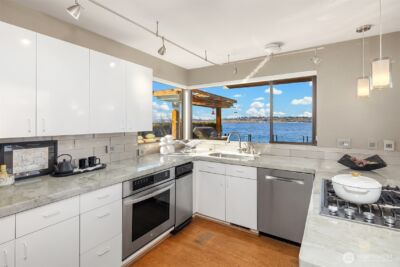 1621 10th Street W, Kirkland, WA 98033 - Photo 14