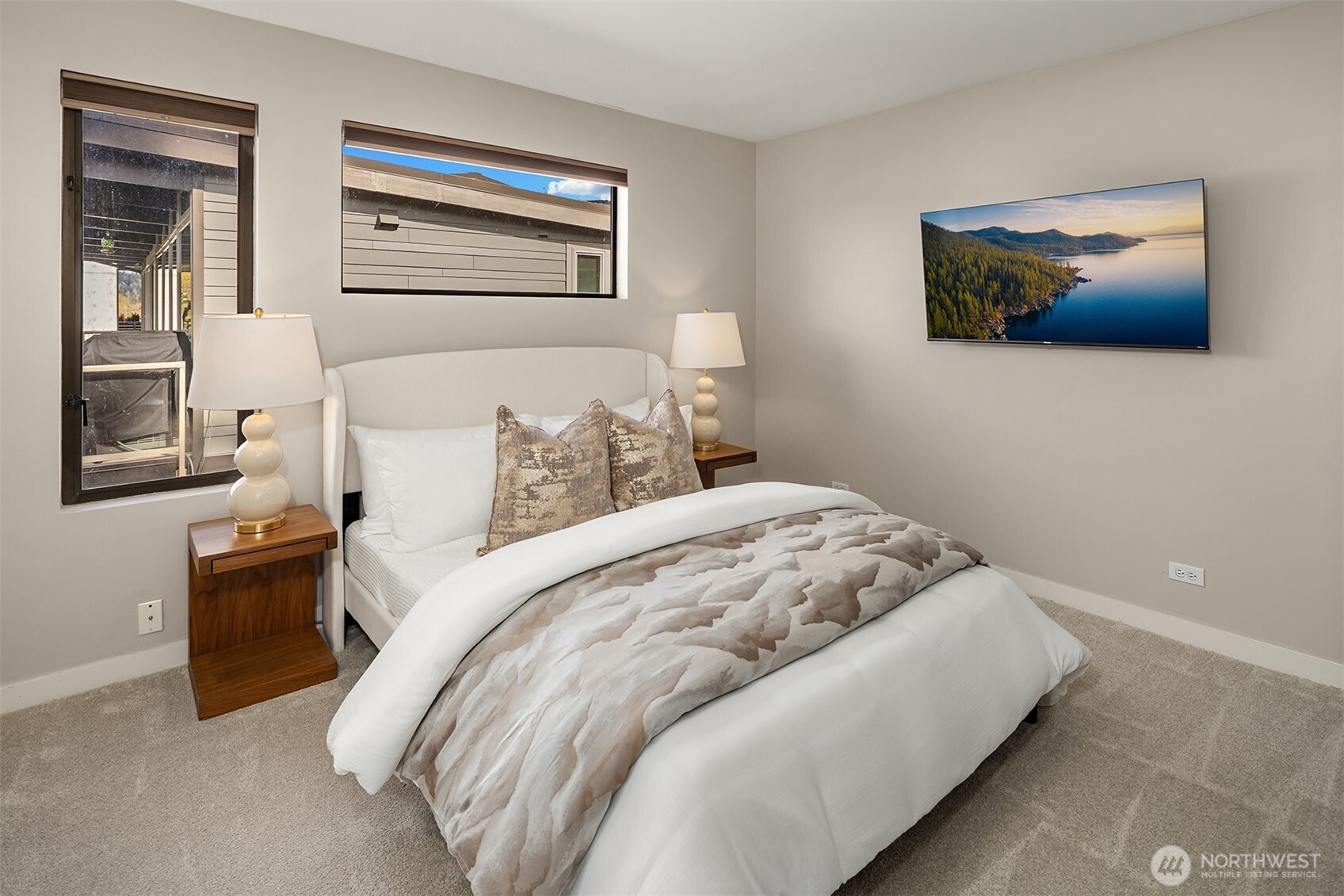 1621 10th Street W, Kirkland, WA 98033