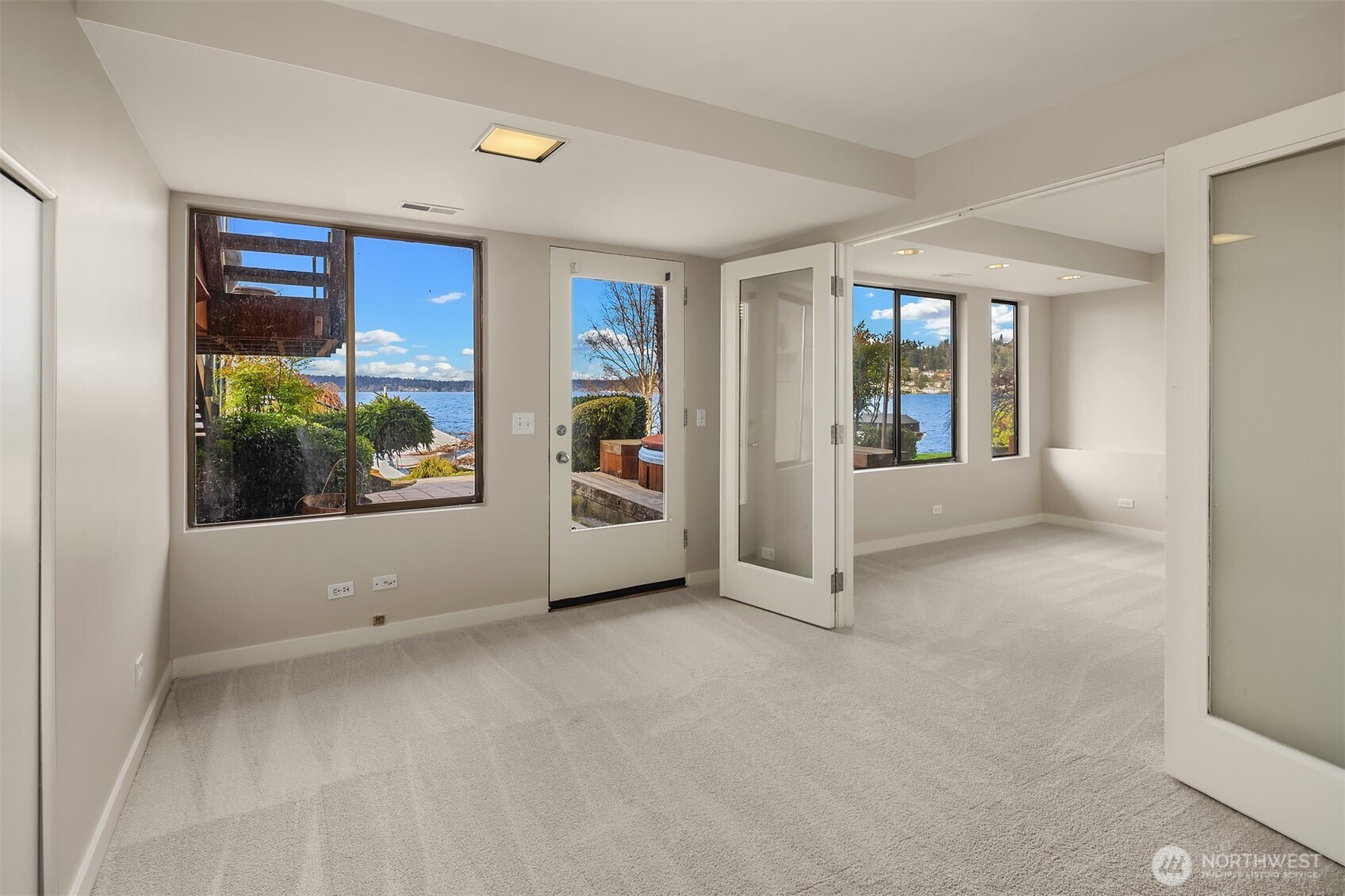 1621 10th Street W, Kirkland, WA 98033