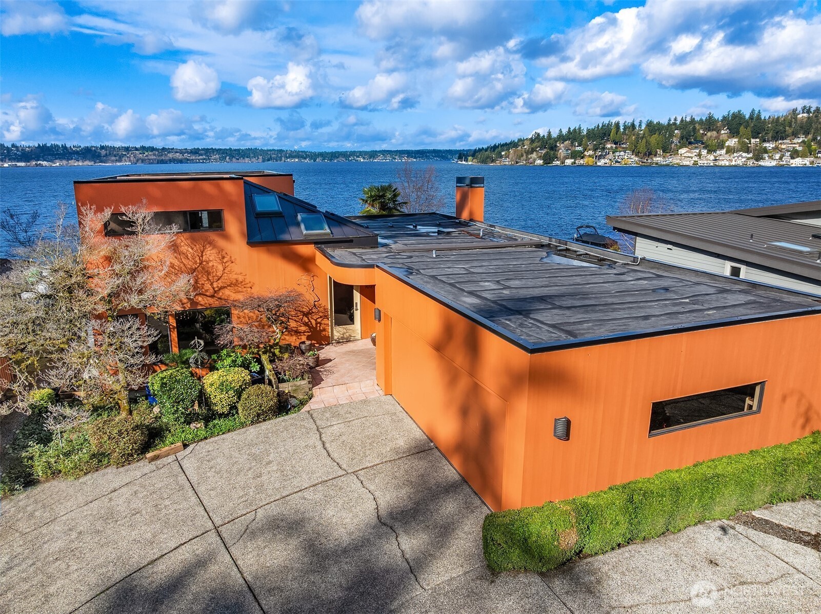 1621 10th Street W, Kirkland, WA 98033