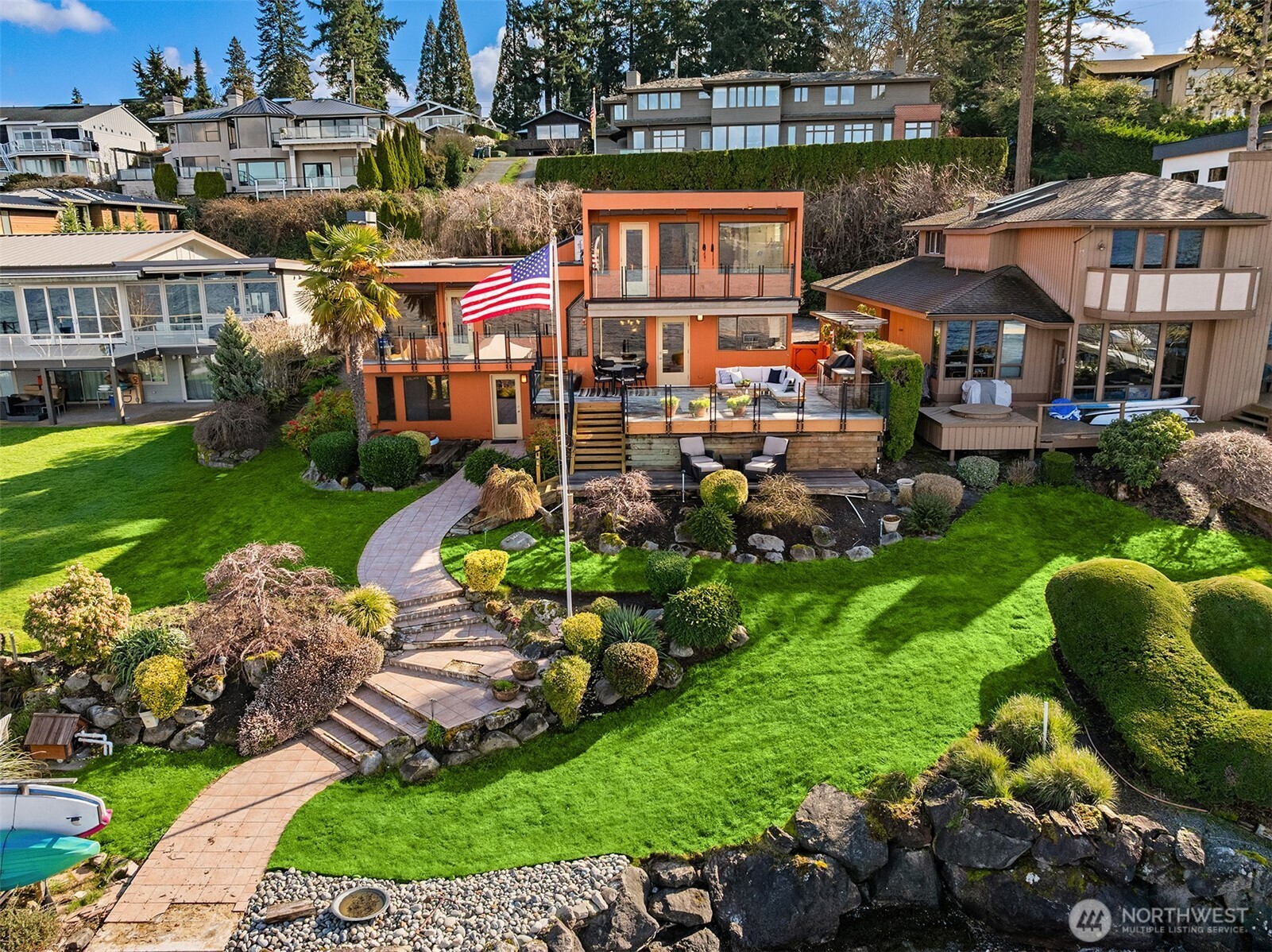 1621 10th Street W, Kirkland, WA 98033