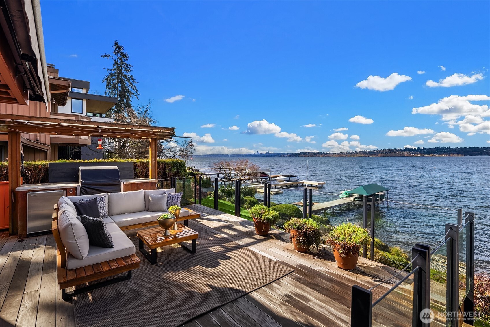 1621 10th Street W, Kirkland, WA 98033