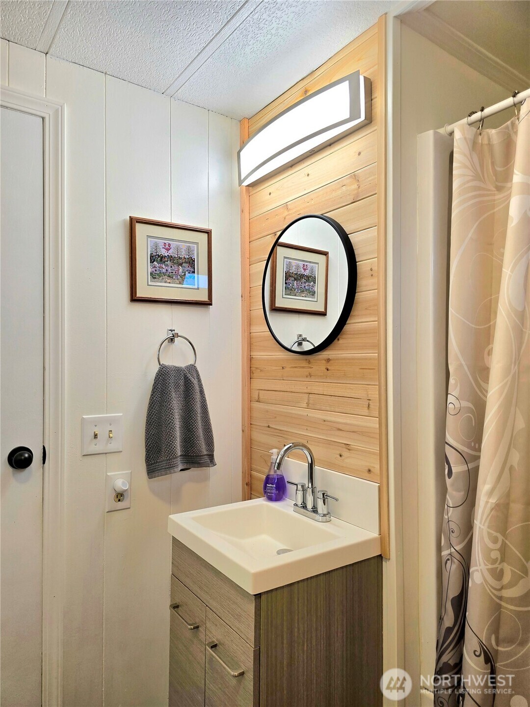 502 W Veterans Avenue , Westport, WA 98595