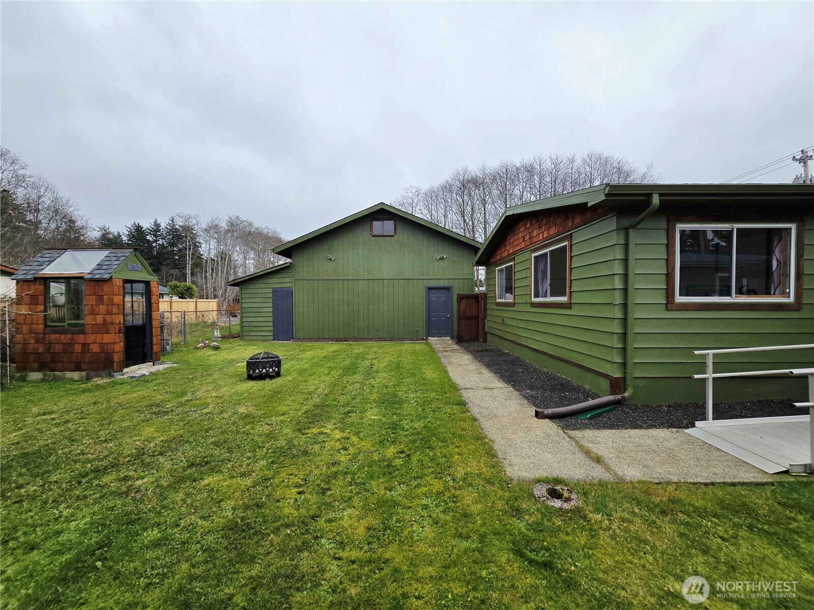 502 W Veterans Avenue , Westport, WA 98595