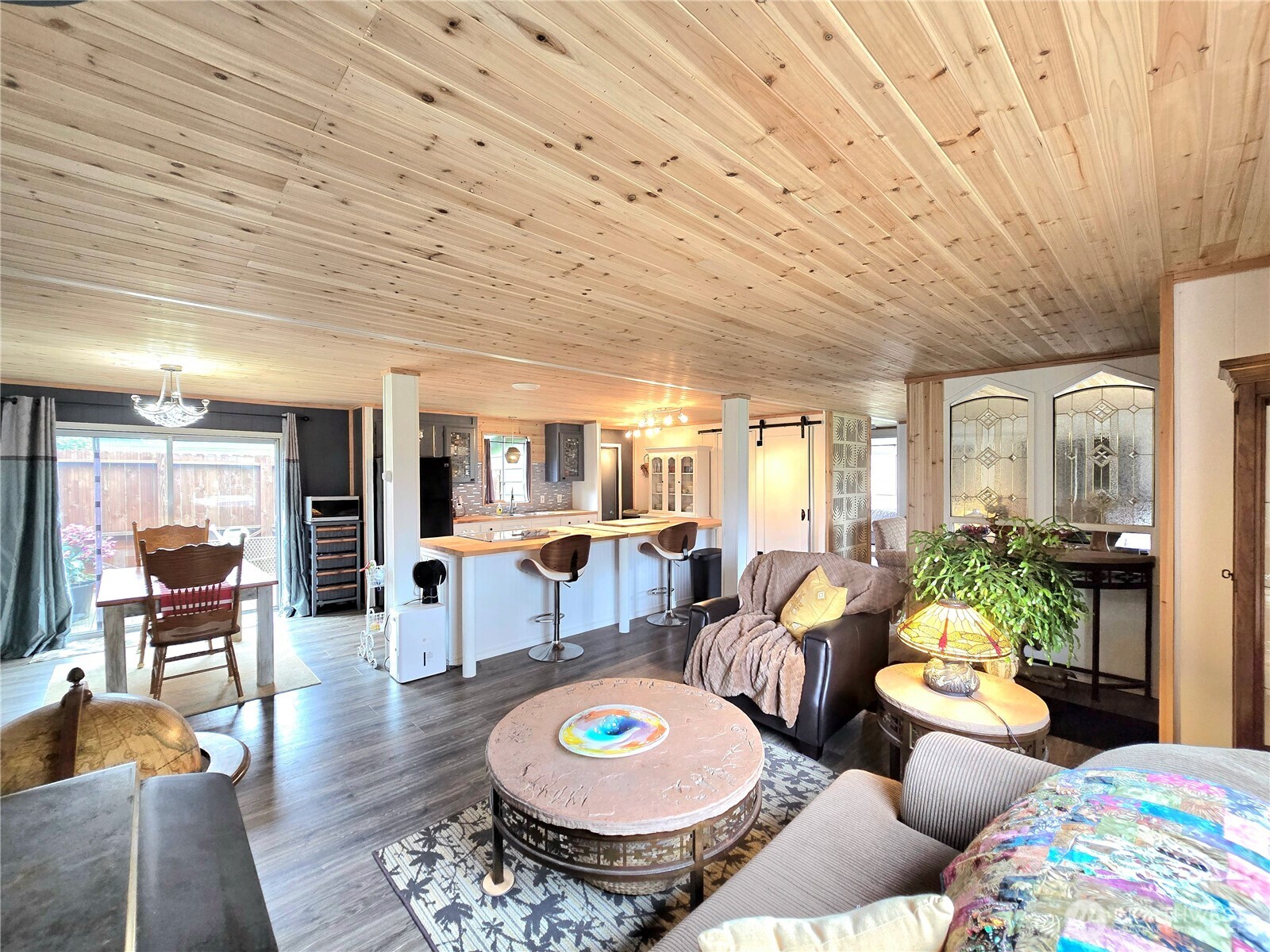 502 W Veterans Avenue , Westport, WA 98595