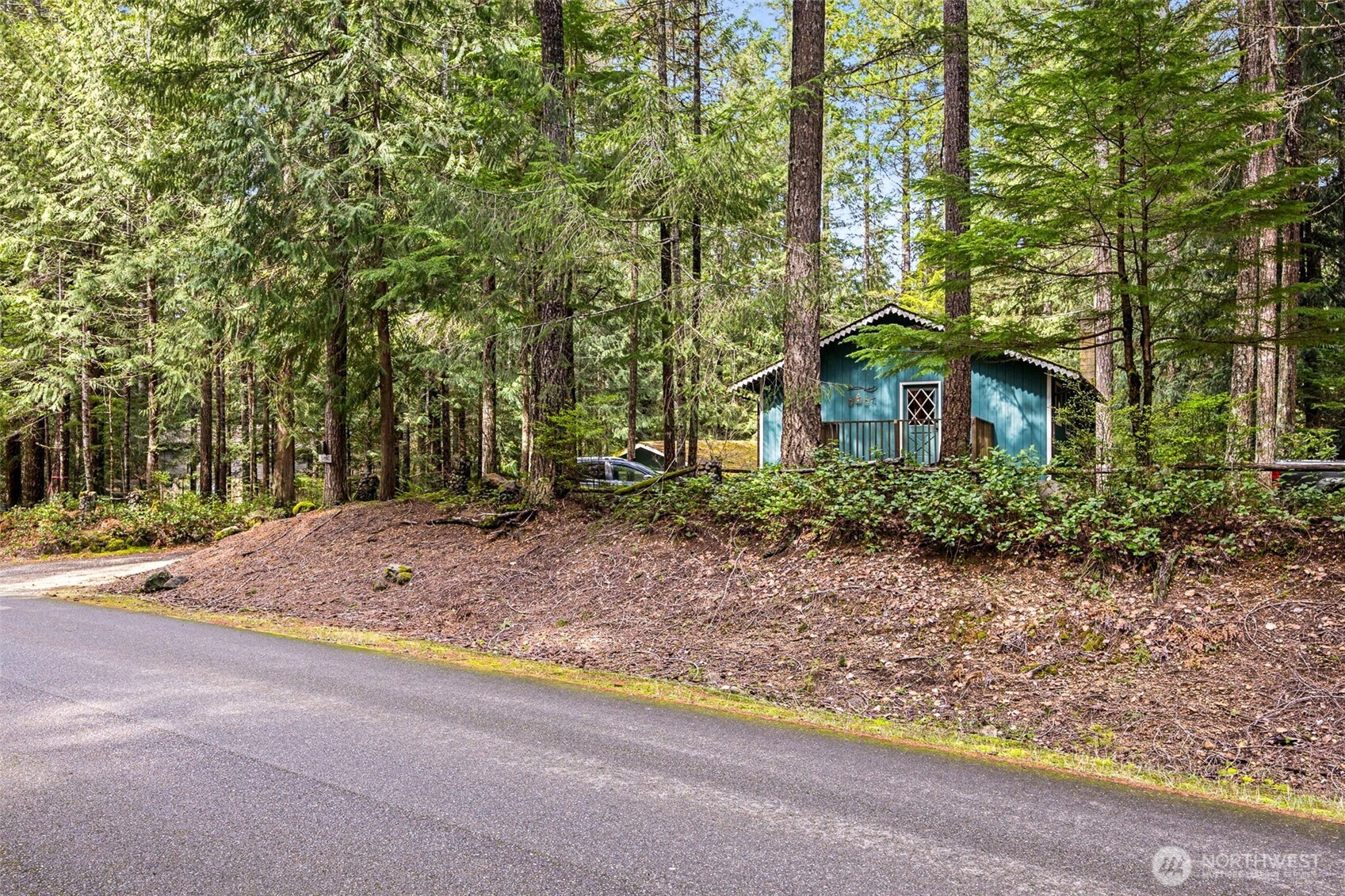 100 N Duckabush Drive W, Hoodsport, WA 98548