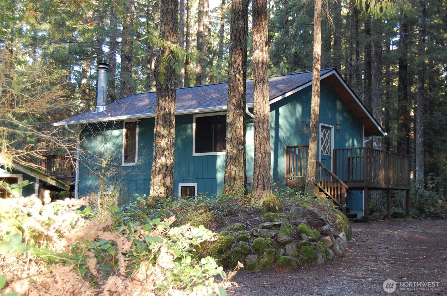 100 N Duckabush Drive W, Hoodsport, WA 98548