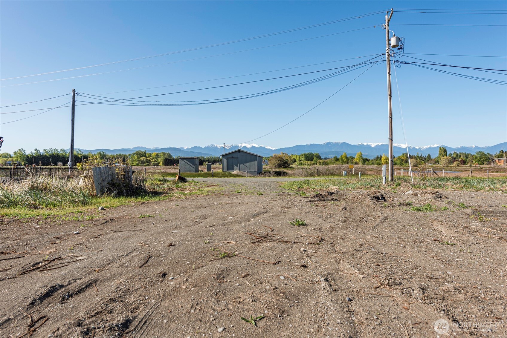 381 3 Crabs Road , Sequim, WA 98382