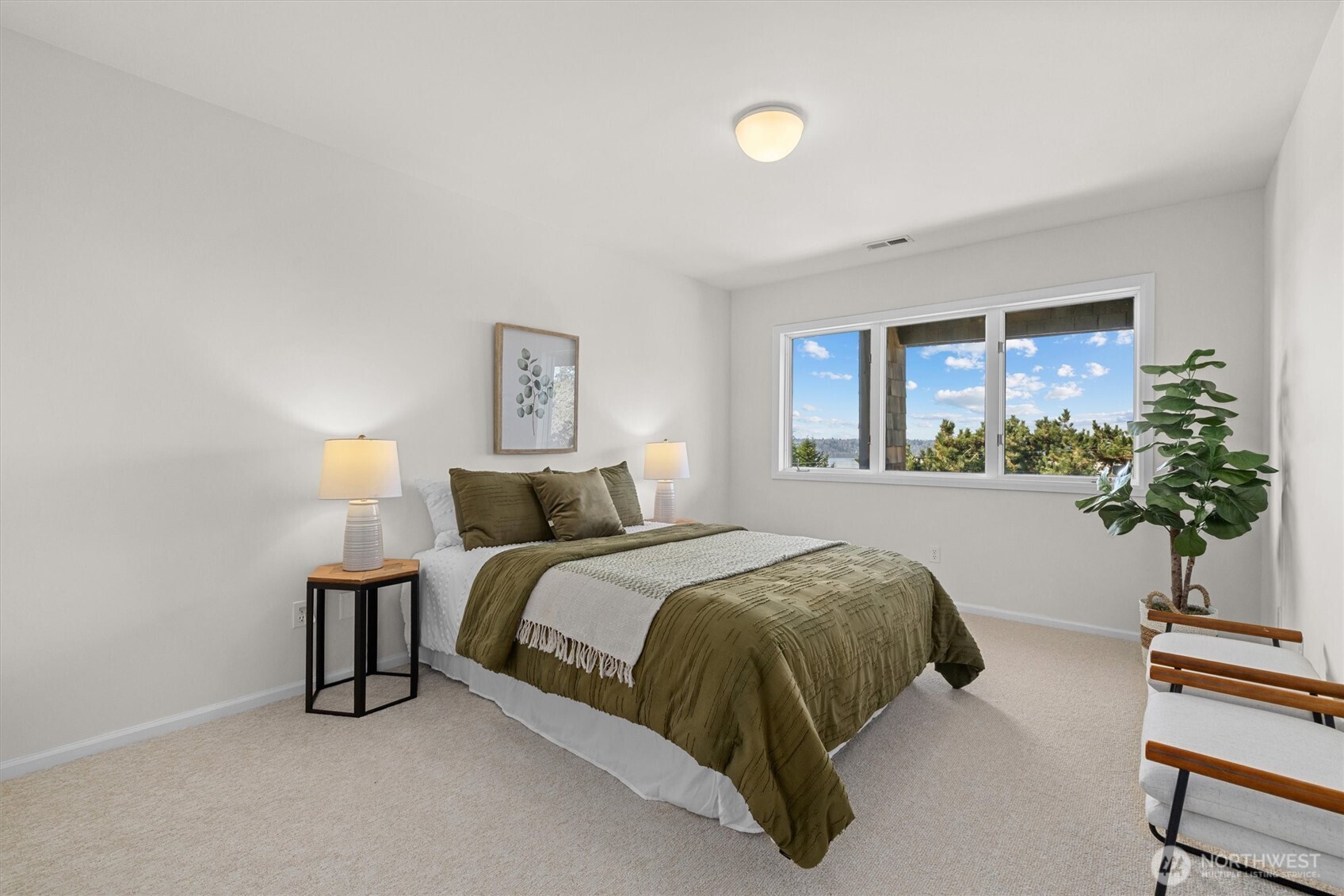 2800 68th Avenue SE, Mercer Island, WA 98040