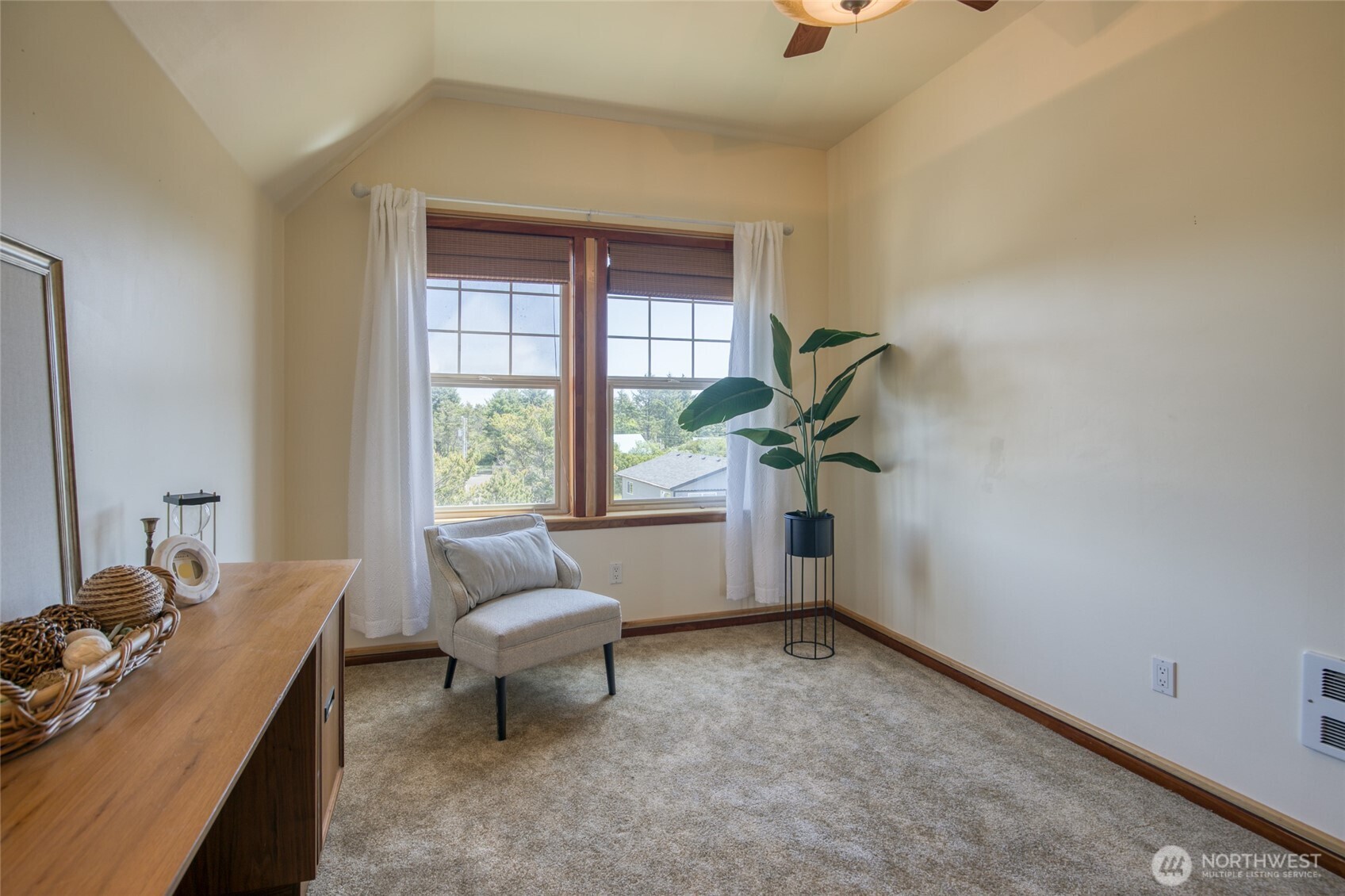 144 Sand Dune Avenue SW, Ocean Shores, WA 98569