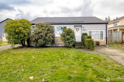 4435 S 144th St , Tukwila, WA 98168