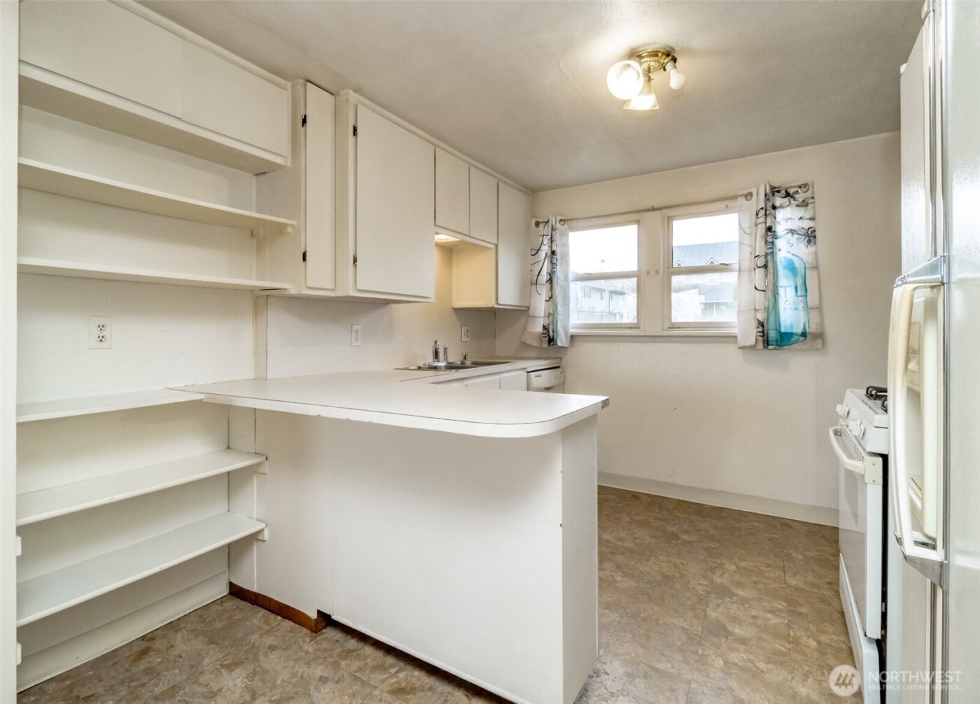 4435 S 144th St , Tukwila, WA 98168