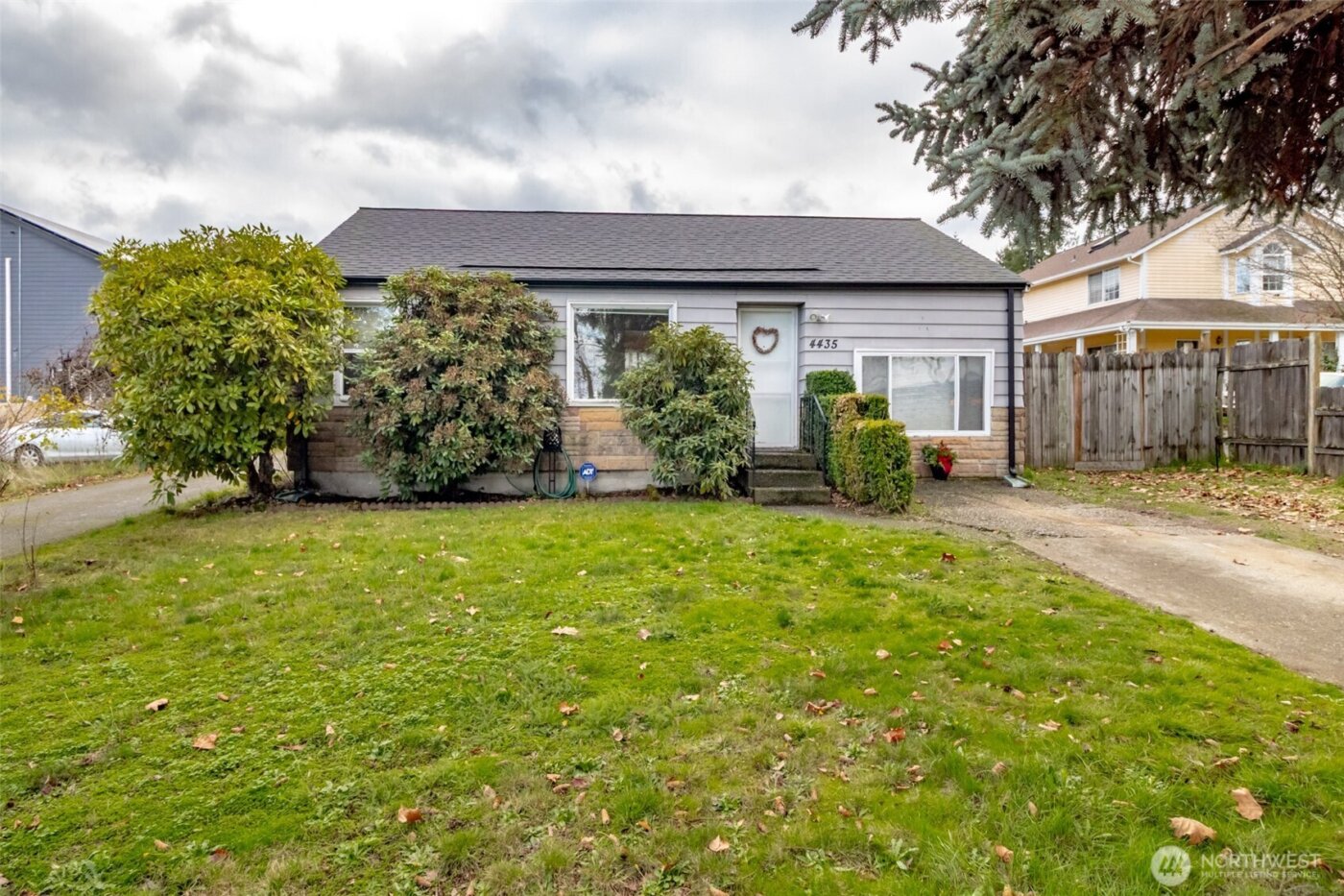 4435 S 144th St , Tukwila, WA 98168