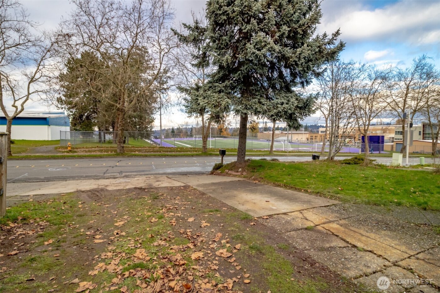 4435 S 144th St , Tukwila, WA 98168