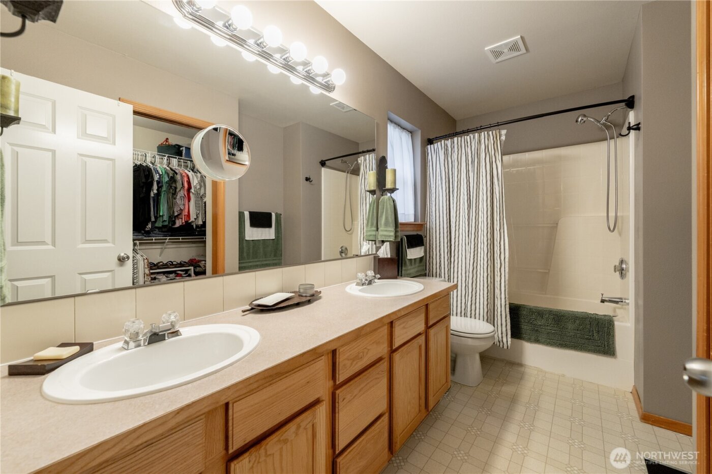 10025 2nd Place SE, Lake Stevens, WA 98258